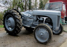 By far his most successful design, it was manufactured from 1946 until 1956, and was commonly known as the Little Grey Fergie. It is light-weight but effective, and a popular collector's item for enthusiasts today.