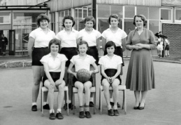 Great Wakering Secondary School Netball Team (Junior) 1957/8