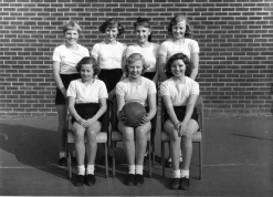 Great Wakering Secondary School Netball Team (Junior) 1958/9