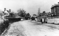 Little Wakering Road looking North from Run Corner - To the left is Ivy House now demolished and site of Carpenters Close